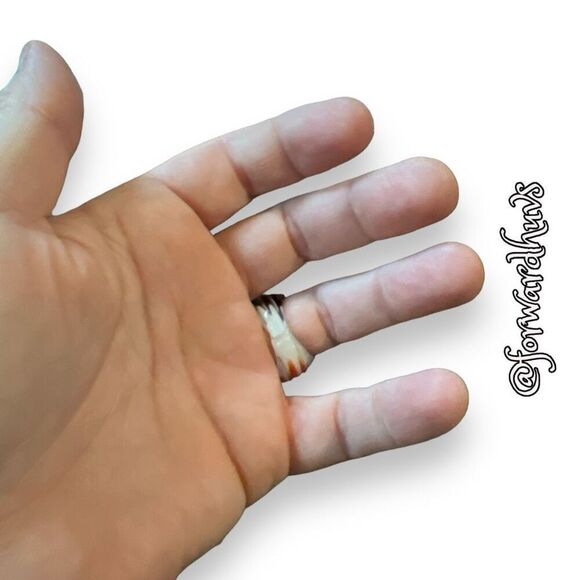 Hand-Blown Artisanal Glass Ring - Size 8.25 - Picture 4 of 14